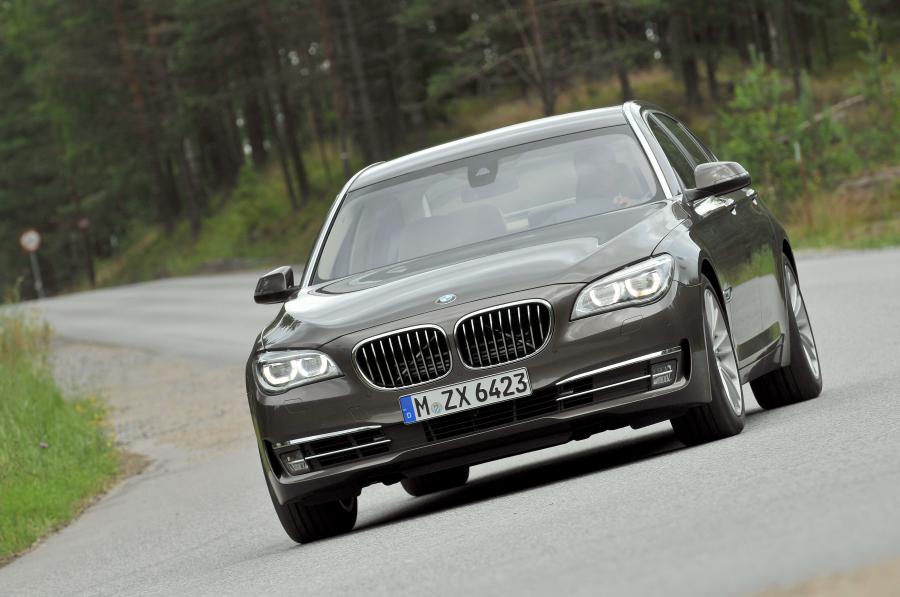  BMW 750iL 2013 года  (фото 53 из 96)